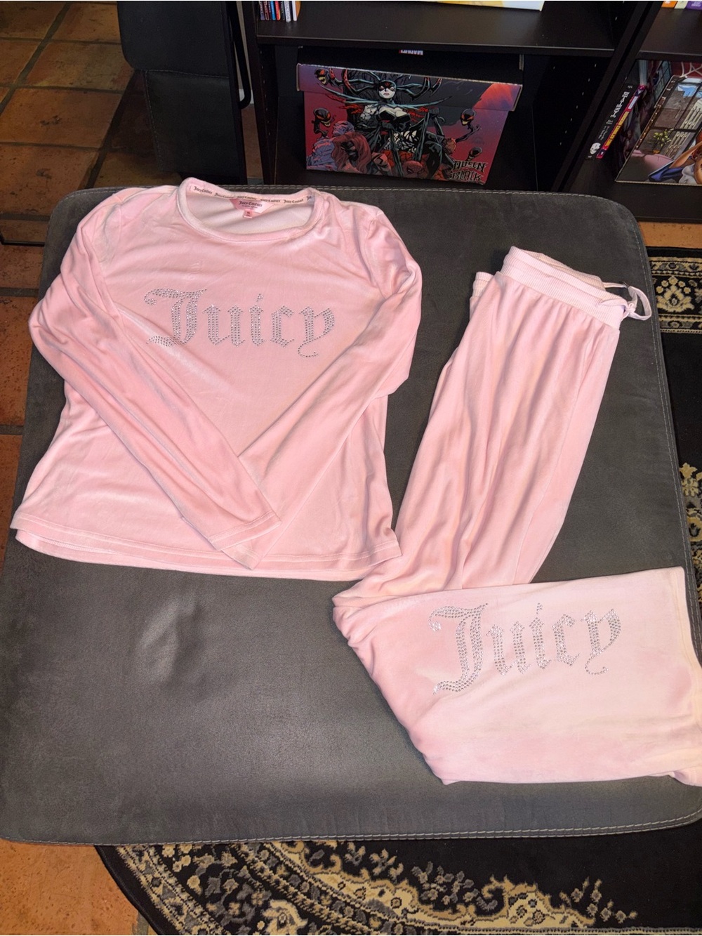 Juicy Couture Light Pink Velour Rhinestone Logo Lounge Set